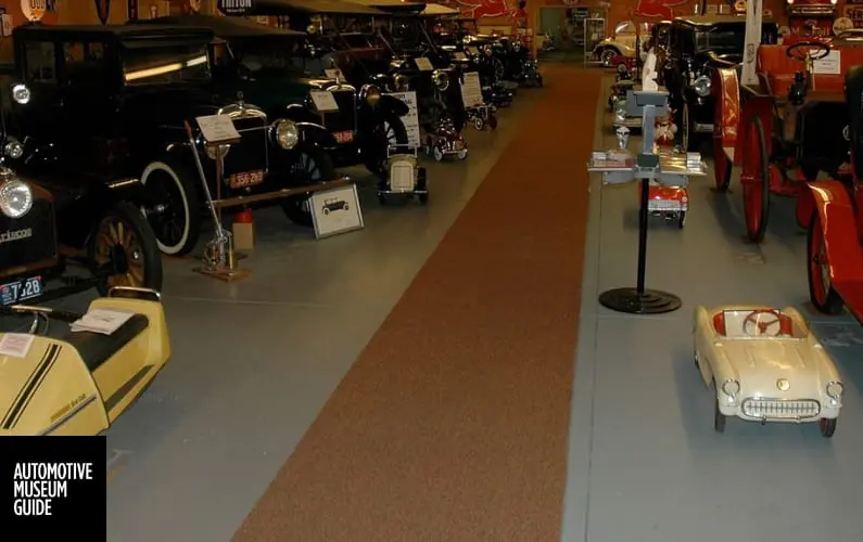 Ye Old Carriage Shop – automotive museum guide Ye Old Carriage Shop